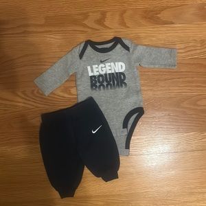 Nike 2 piece matching set with snap onesie and pants